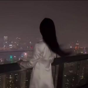 我要你从来没有爱过他