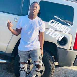 Chanel Flow (feat. Yung Zo)