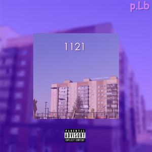 1121