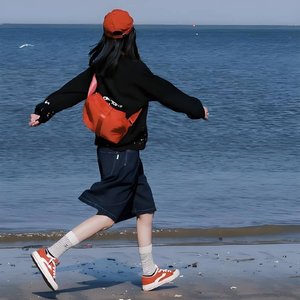 城市装不下想念