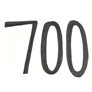 700
