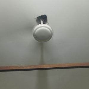 চাঁদের কাঁপুনি হাসি