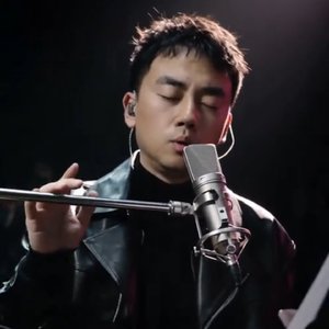 古城闪充，美的很