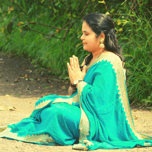 Om Shree Nilambardharay Namo Namah (Extended Version)