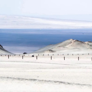 被爱像雨中等天晴