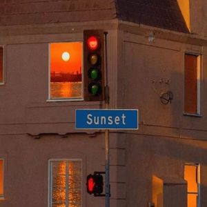 日落街(Sunset Street)