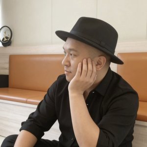 爱就烧成火 不爱就割舍