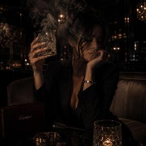 Золотой дым Cartier