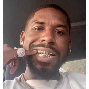 Hat To The Side(HUH)