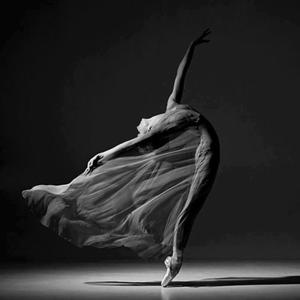 在夜里跳舞（翻自 单依纯）