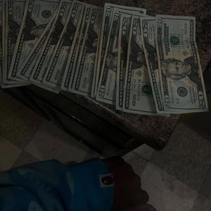 You broke asfk (feat. Daelow & Martiiloww)