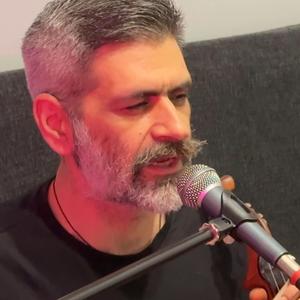 Paparouna kokkini (feat. Michalis Polychronakis)