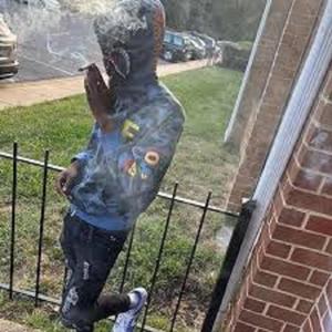 Violent (feat. TrapHard Swagg, TreMoney & KlutchActive)