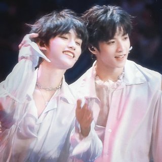 文鑫☆吻那颗星★一个吻换一颗心❤️完年浪漫