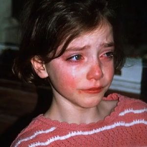 会 哭 的 女 孩 伴奏