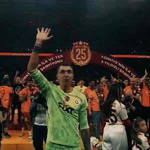 Bir Kaleci, Bir Efsane: Muslera