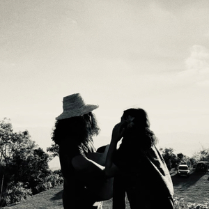 ฝากลมไปบอกแม่ดอกลำดวน