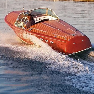 st Tropez Le Club 55, les Salins, L’Indie Beach, La Cabane Bambou, Les Graniers, Gigi, La Réserve a Bagatelle, Loulou,