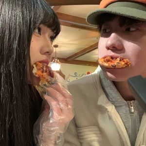 近在咫尺的天涯爱侣