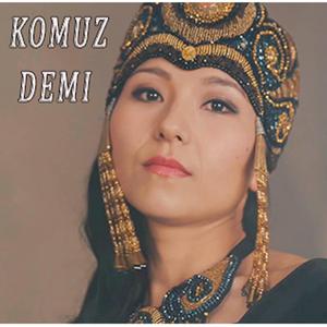 Komuz Demi