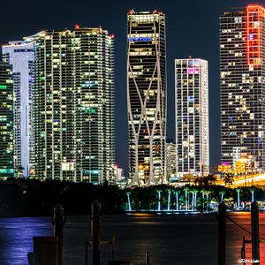 We Pulling Up (feat. 8THLNE)