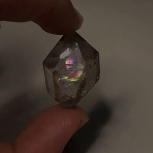 静谧深海的鱼泡泡