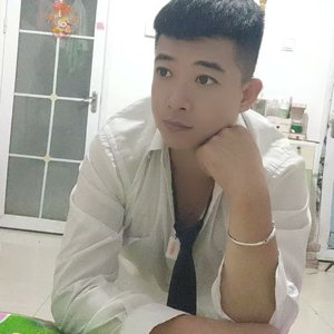 孤独的人听悲伤的歌