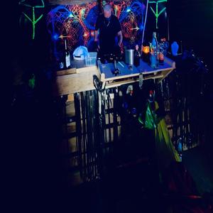 Let's Groove x Elotrance