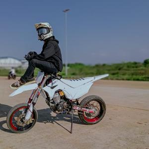 Bayangkan (Acoustic)