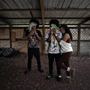 come thru (feat. Ynxgck1k)