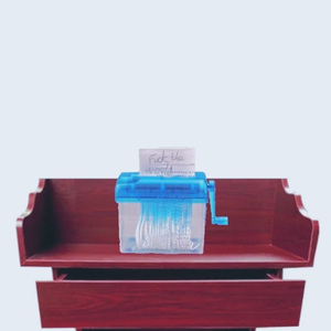 碎纸机上的演讲稿demo