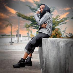 MEDICINE (feat. ENDEETONE)