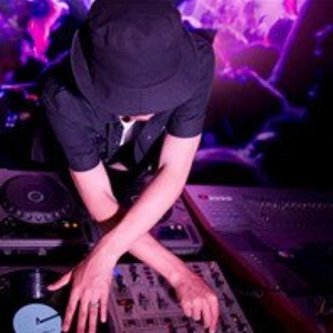 受伤的爱情 (DJ版)