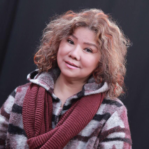 Cô Gái Mở Đường