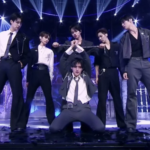 Chains -  Love is (BOYS II PLANET) (Remake)