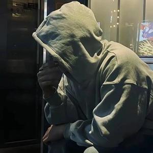 努力克服自卑的我们