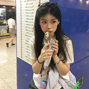 “我喜欢在欢快的伴奏唱痛苦的旋律” 荒 Aluvin艾洛樱 FAMAS Type Beat