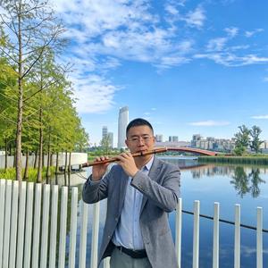 雨中落泪的玫瑰花