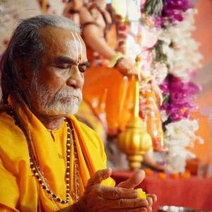 Ja Din Se Sadguru Apnayo (feat. Devarshi Soneji)