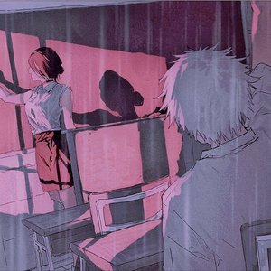 雨天、教室、花