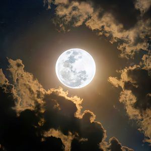 Moon （Prod by EVOMUSIC)