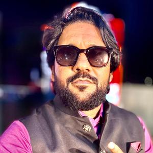 Aai jakhmata tujha naav