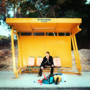 COLOMBIANA (feat. Lakoud)