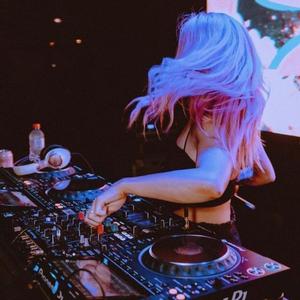 LOVE THE WAY YOU LIE