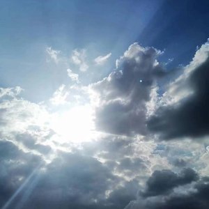 in this world（prod by Gr33nart beats）