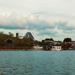 追逐光影的边界.wav