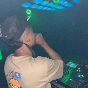 MTG (VAI ANDAR DE CADEIRA DE RODA)