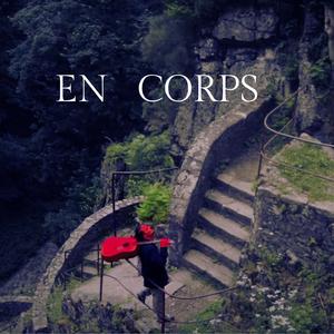 En corps