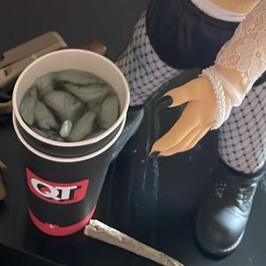 C*****e, Percocets, M*******a