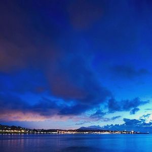 别让它幻化成思念